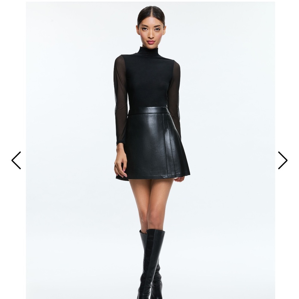 Alice + Olivia Sleek Black Mini Skirt